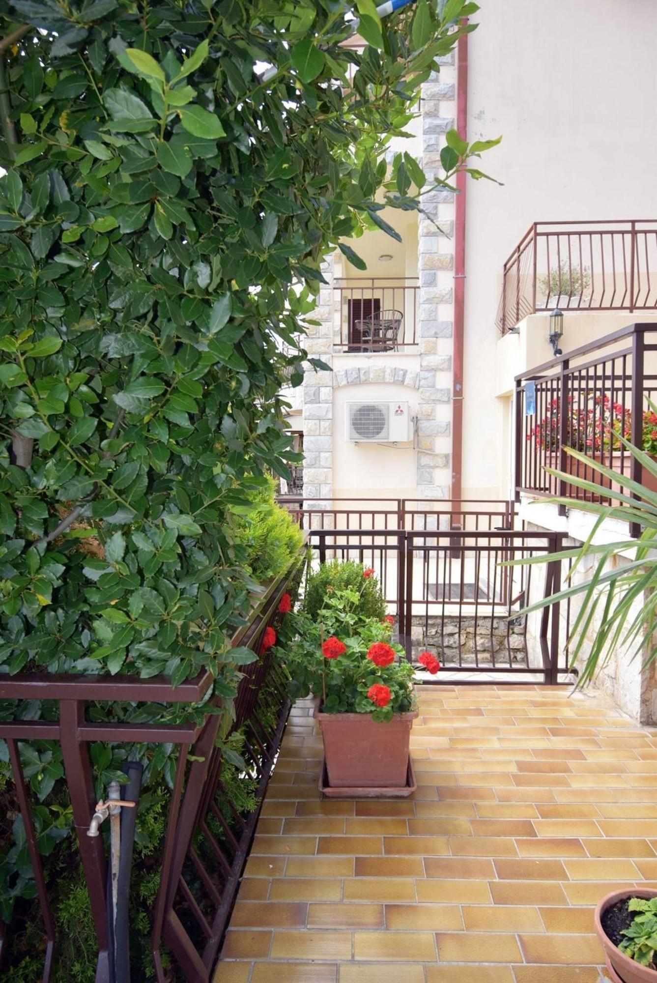 Apartment Neda In Rabac With Bay View Eksteriør bilde